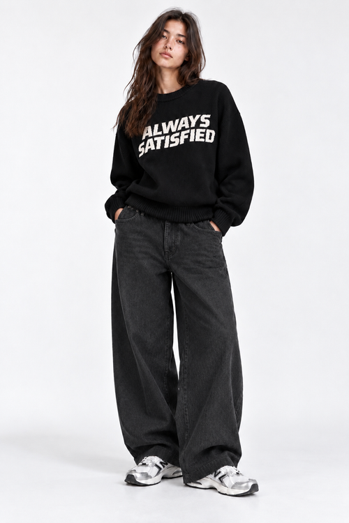 Hilo Graphic Jumper - Black