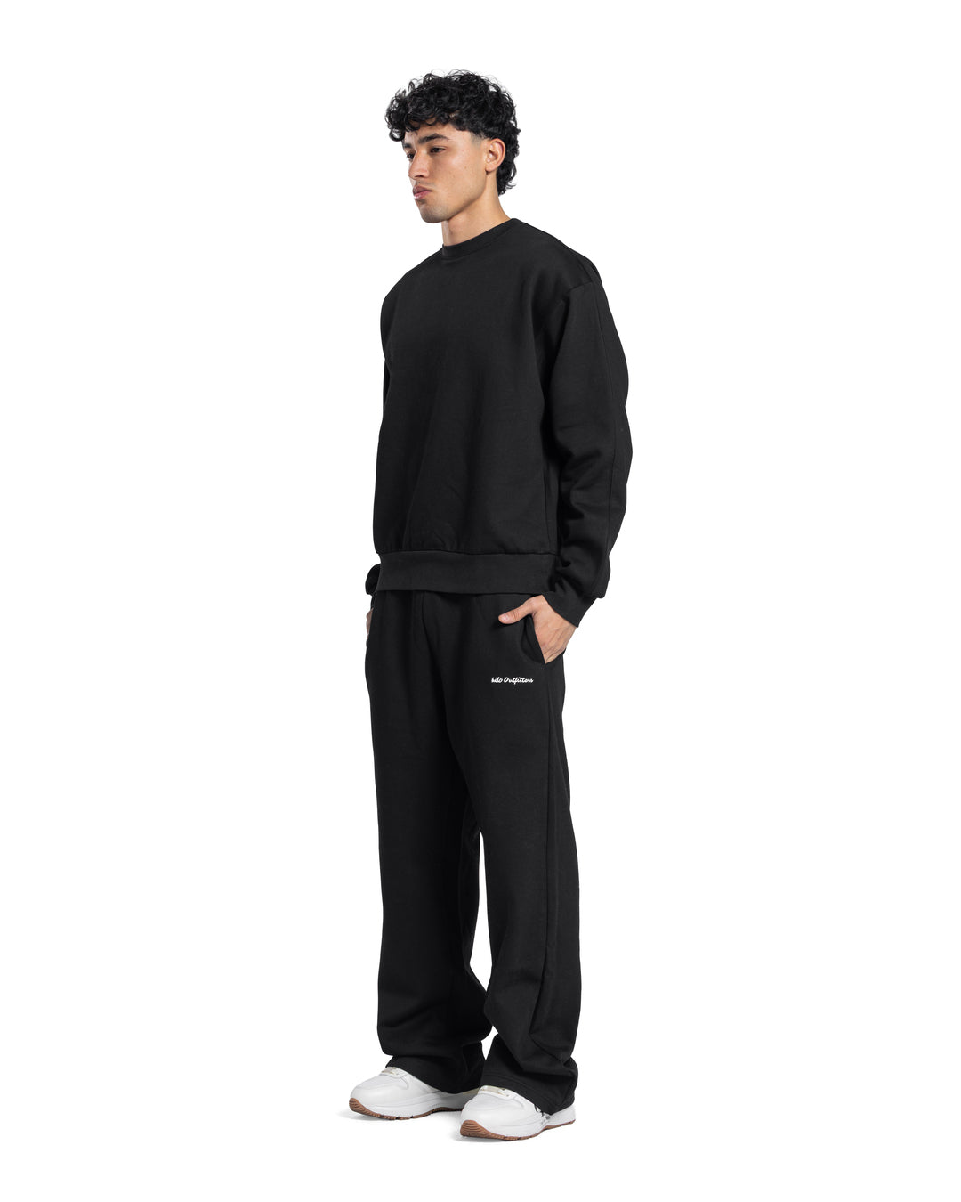 Relaxed Crew Neck Sweatshirt - Black